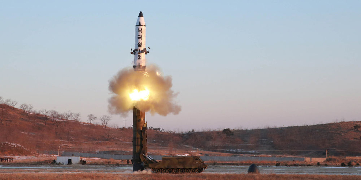   فى مواجه تهديد «الشمالية».. كوريا الجنوبية تطور صاروخ متوسط المدى