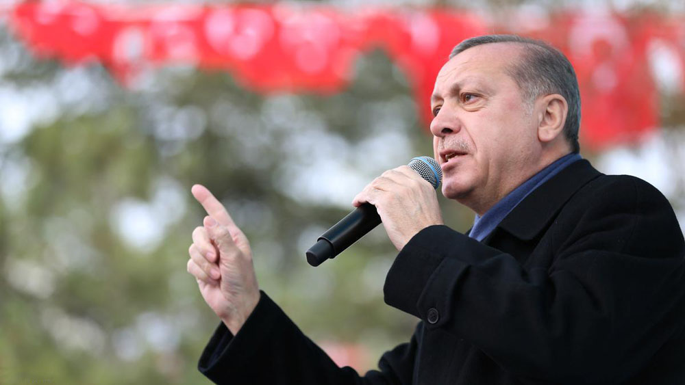    أردوغان يعود إلى رئاسة «العدالة والتنمية» من ستاد انقرة
