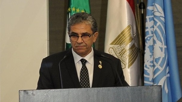   وزير البيئة يفتتح ورشة عمل عن إدارة المخلفات الصلبة بكفر الشيخ