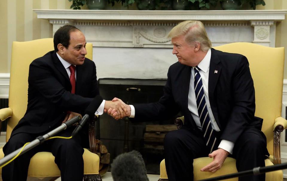   ترامب يؤكد للسيسي اعتزامه تفعيل الشراكة الاستراتيجية بين مصر والولايات المتحدة