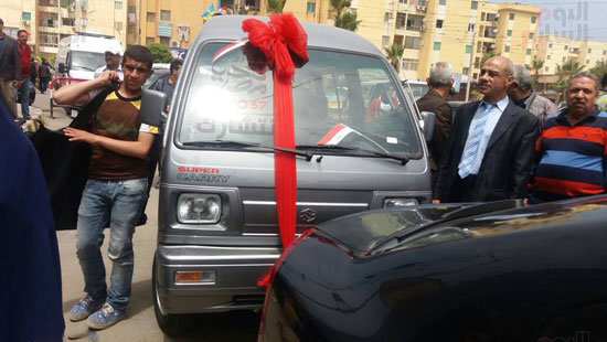   بالصور.. وصول سيارة فتاة العربة المهداة من الرئيس‎ إلى الإسكندرية