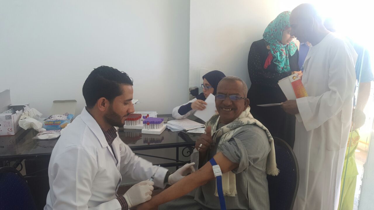   قافلة الكبد المصري تصل لـ 2800 مواطن بـ"إهوه" ببني سويف.. و23% منهم مصابون بفيروس «سي»