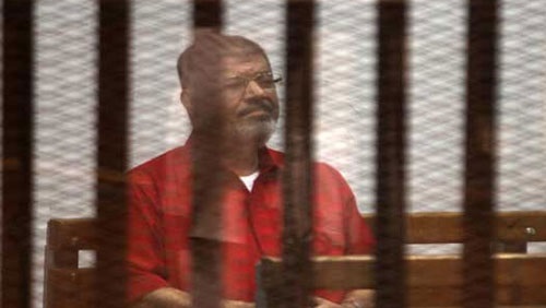   اليوم.. محاكمة مرسى و24 آخرين في قضية "إهانة القضاء"