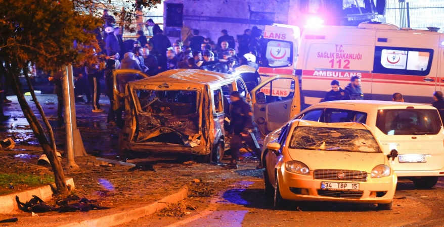   إصابة 7 أشخاص فى انفجار حافلة طلاب فى إسطنبول