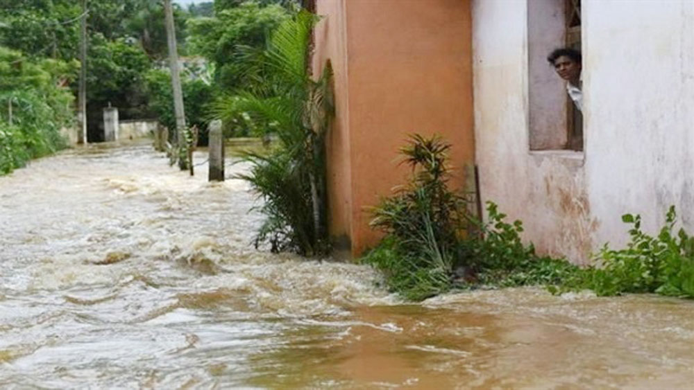   ارتفاع عدد ضحايا السيول والانهيارات الطينية بسريلانكا لـ 126 قتيلًا