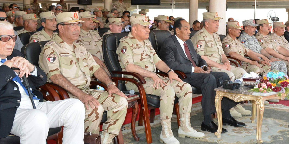   وزير الدفاع يشهد تسليم وتسلم قيادة الجيش الثانى الميدانى
