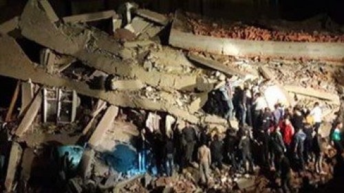   إصابة 4 عمال إثر انهيار سقف مبنى بمكة المكرمة