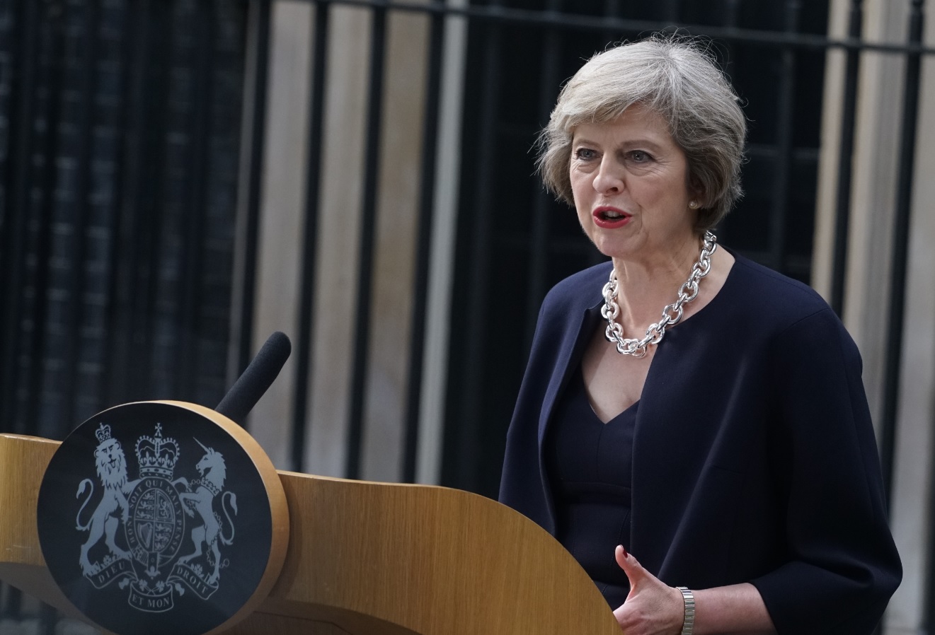   ارتفاع ثقة الناخبين في تعامل رئيسة وزراء بريطانيا مع مفاوضات الخروج 
