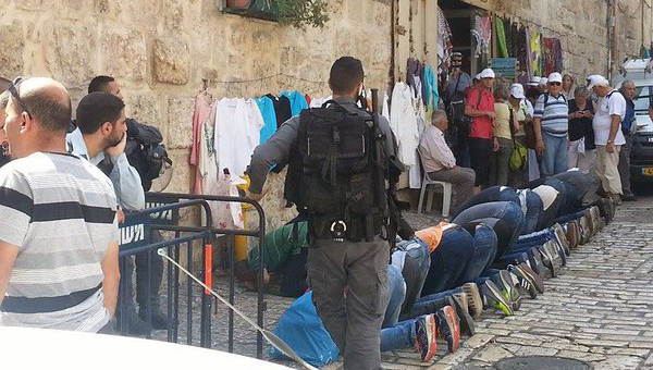   شرطة الاحتلال الإسرائيلى تمنع المصلين من دخول المسجد الأقصى وتقتحم شرق مدينة نابلس