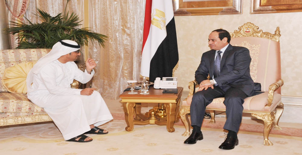   الرئيس يتلقى العزاء تليفونيا من الشيخ محمد بن زايد آل نهيان
