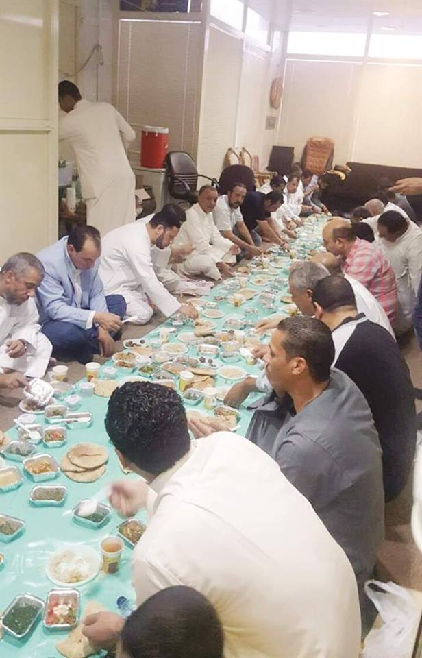   الصعايدة اجتمعوا على «الفطار» فى الكويت