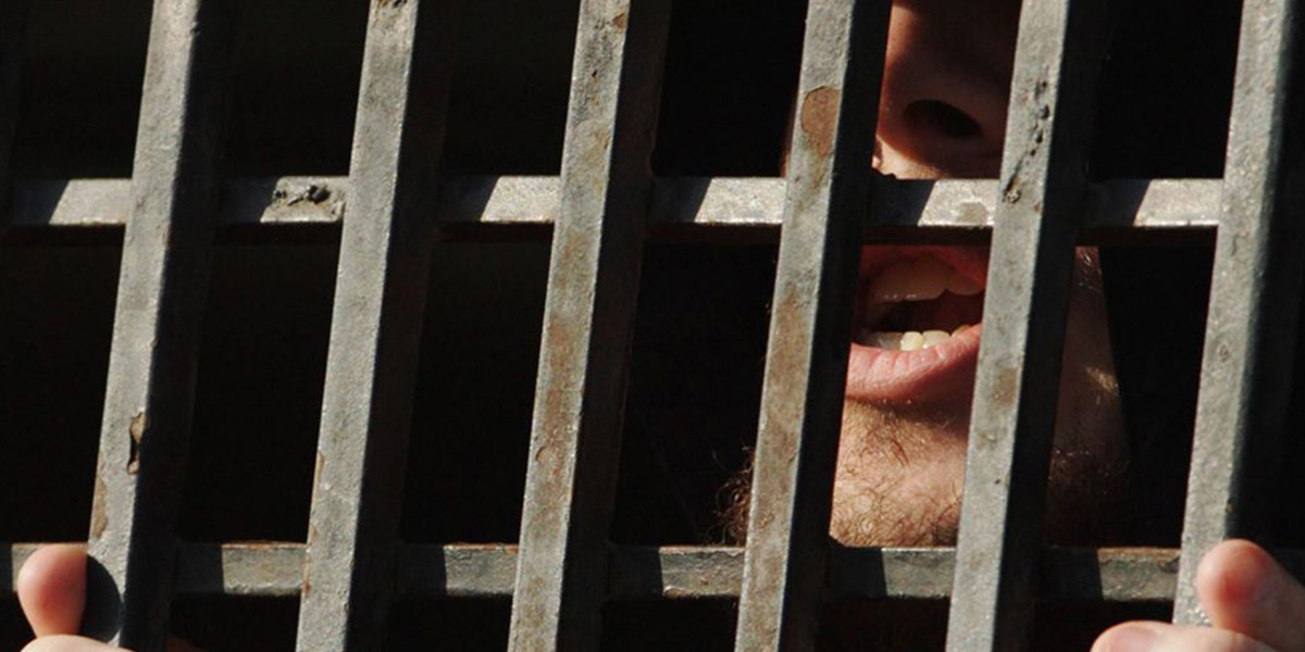   السجن المؤبد والمشدد لتسعة إخوان حرضوا مستخدمين مواقع التواصل