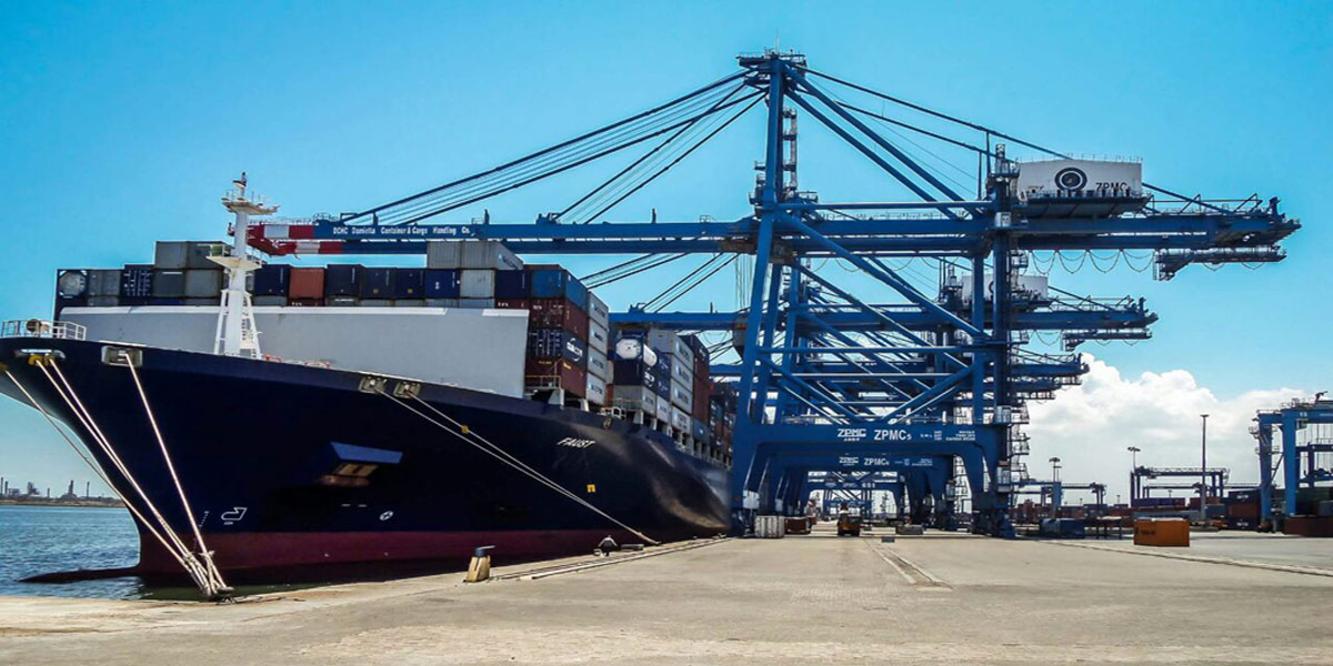   ميناء دمياط يستقبل 9 سفن للحاويات والبضائع العامة