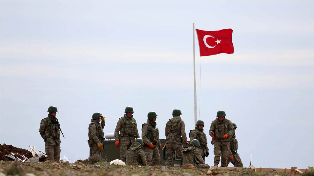   وحدات جوية وبحرية وقوات خاصة.. تركيا تتداخل عسكريًا مع قطر