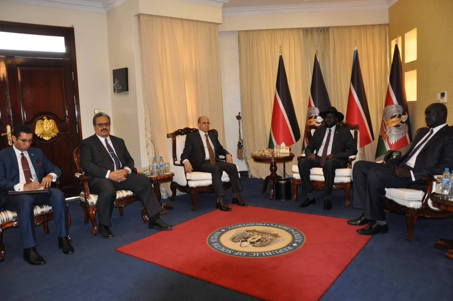   رئيس جنوب السودان يستقبل مساعد وزير الخارجية