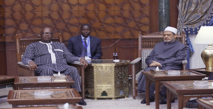   رئيس بوركينا فاسو: الأزهر ينشر السلام والتسامح الدينى
