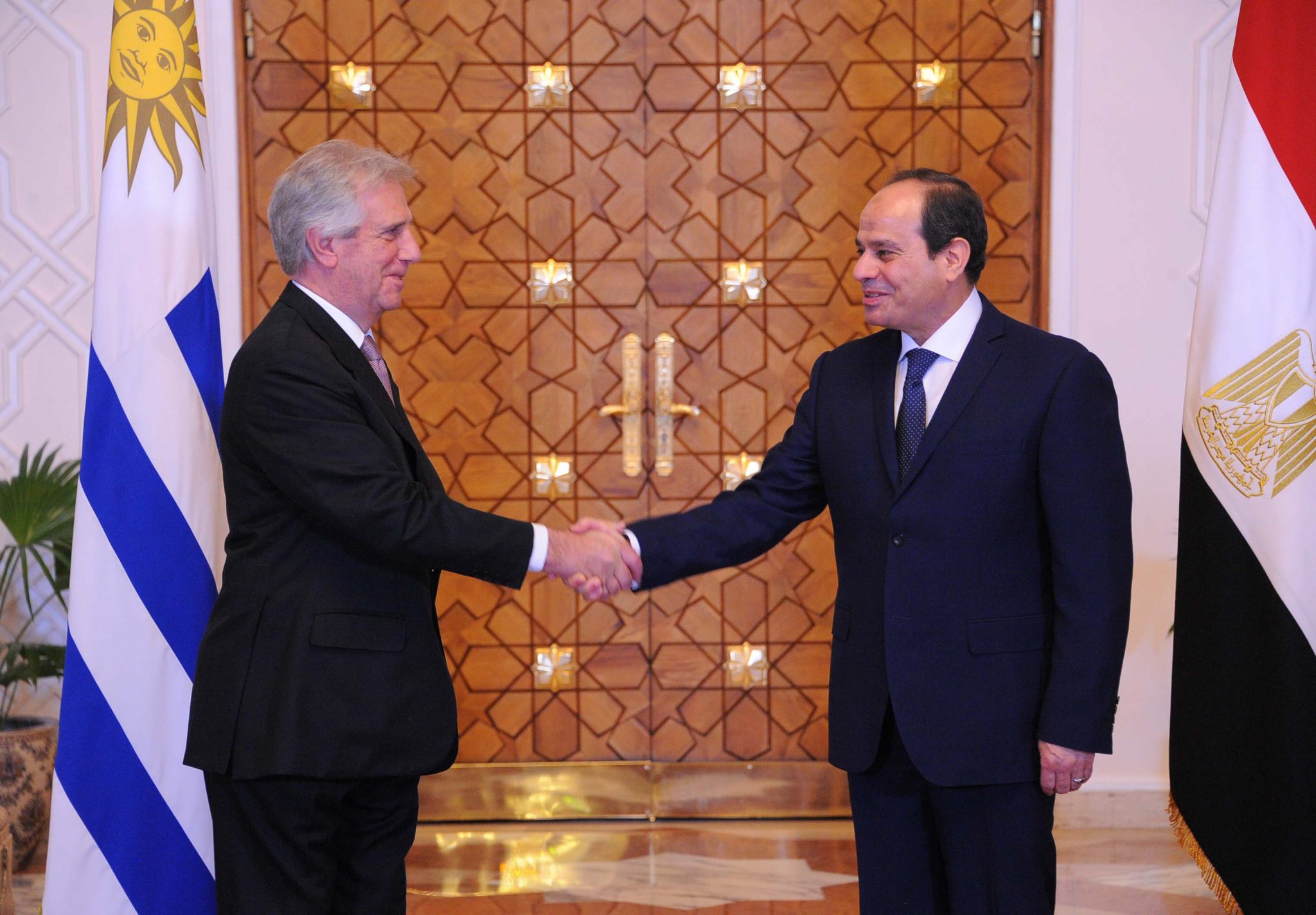   رئيس الأوروجواي يؤكد دعم جهود القاهرة لمحاربة الإرهاب