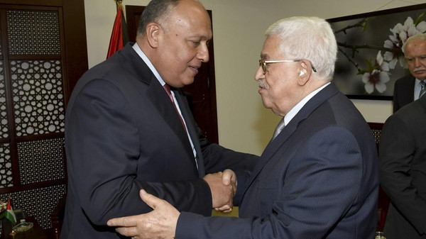   أبو مازن يثمّن جهود مصر لإنهاء الانقسام الفلسطيني