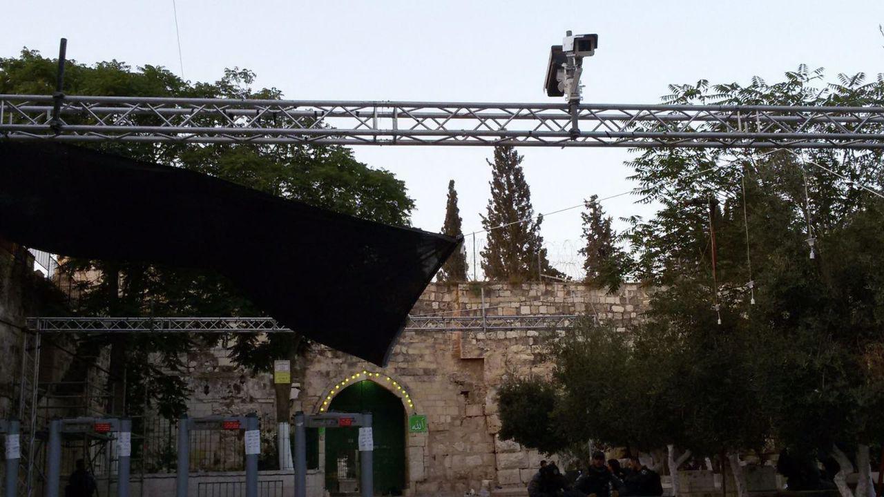   إسرائيل تتراجع عن فكرة «كاميرات الأقصى»