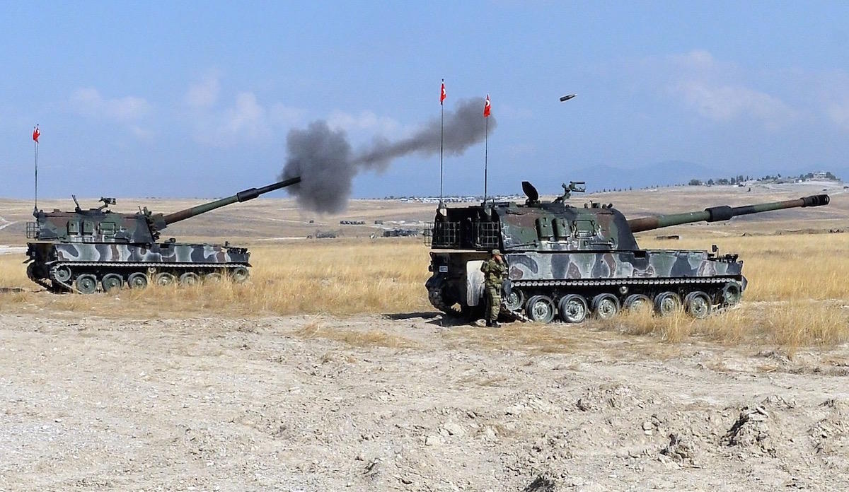  المدفعية التركية تقصف مواقع تابعة للأكراد شمال سوريا