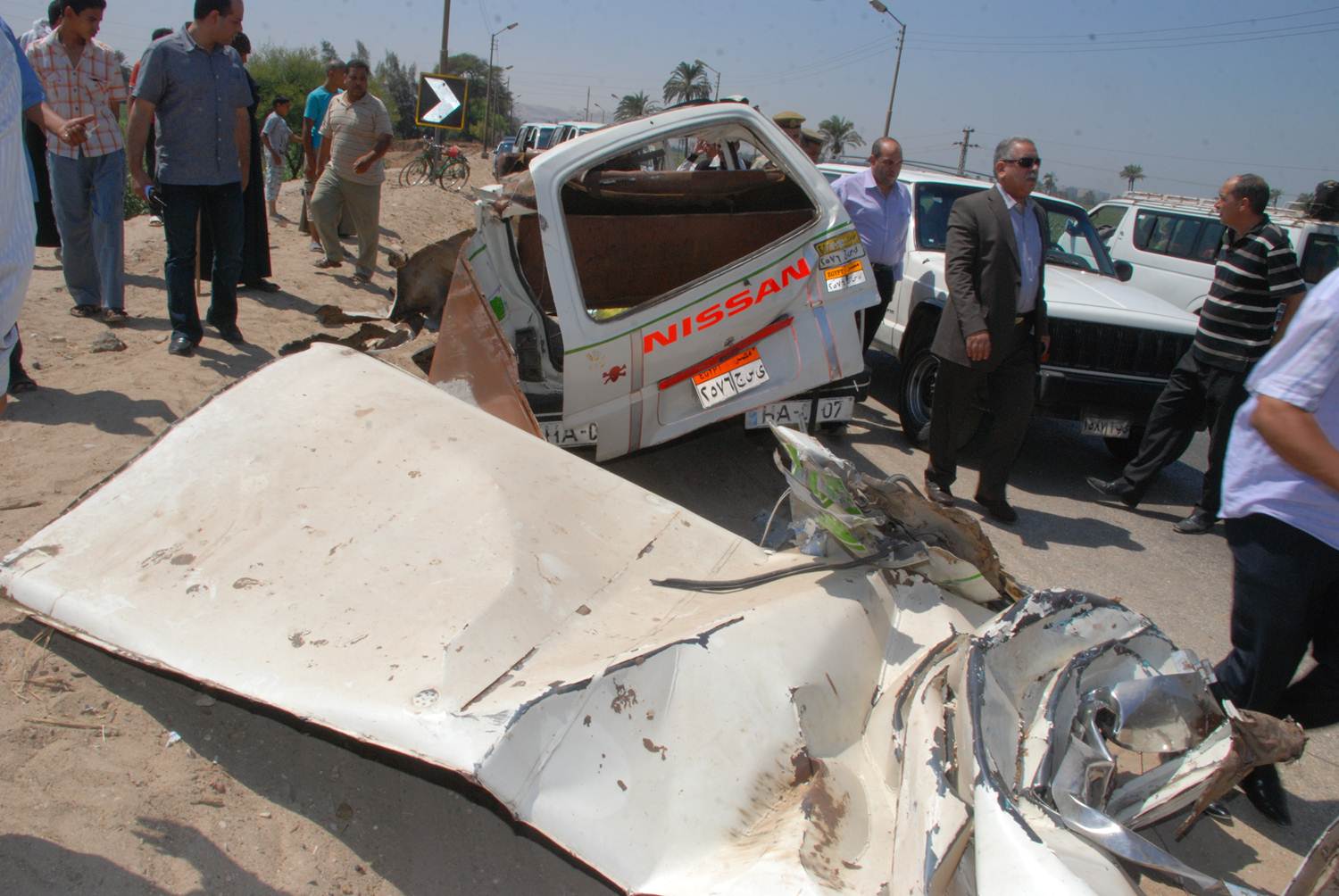   إصابة 16 شخصا في حادث انقلاب سيارة على طريق (السويس ـ القاهرة)