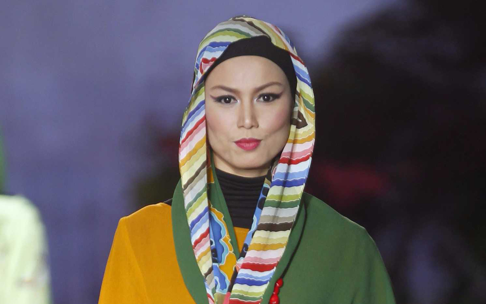   صور| عرض أزياء للمرأة المسلمة فى أسبوع الموضة بـ «تورينو الإيطالية»