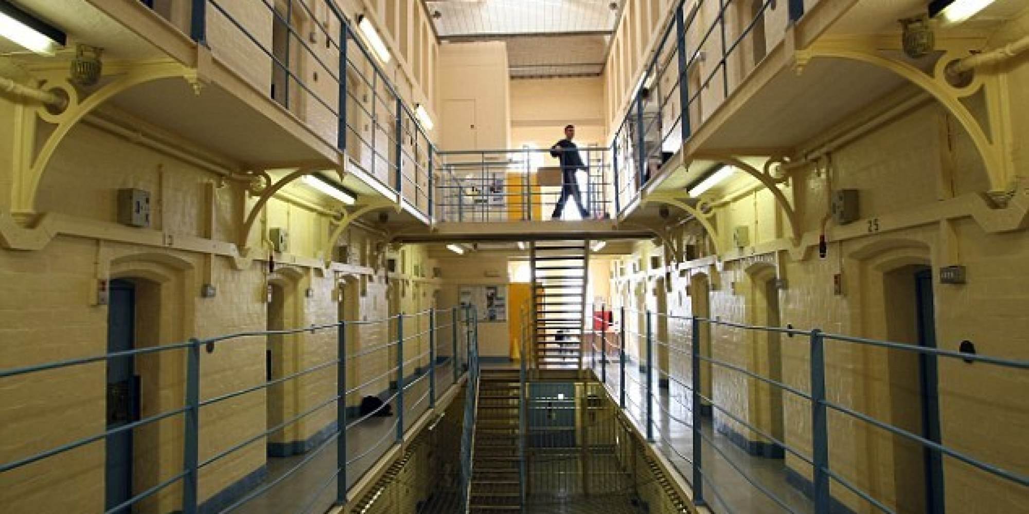   بناءًا على طلب السجناء.. بريطانيا تضع الإرهابيين في سجون خاصة