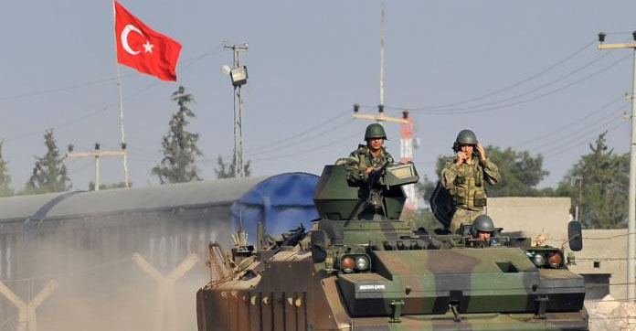   تركيا تعزز تواجدها العسكري عند الحدود مع سوريا