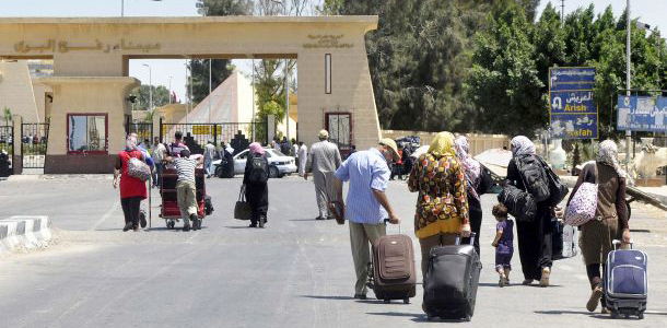   السلطات المصرية تقرر فتح معبر رفح فى الاتجاهين لمدة يومين