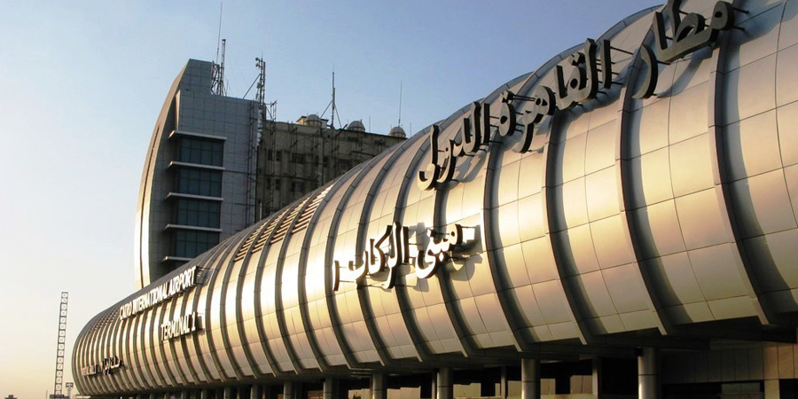   مطار القاهرة يستقبل وفد من البرلمان المالاوى