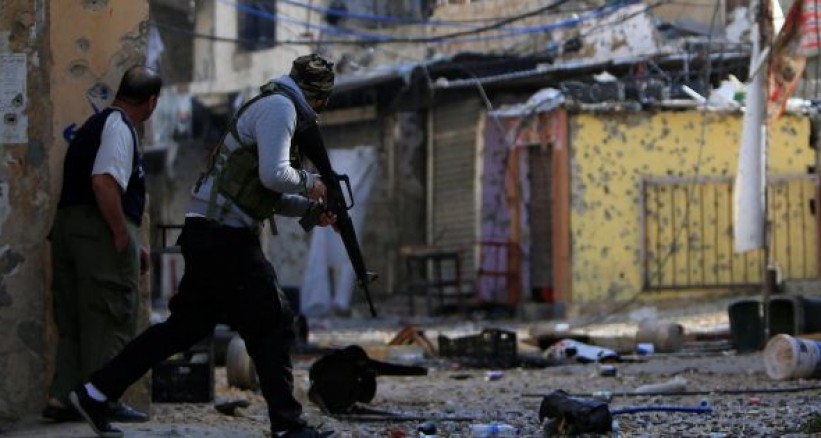   حصيلة الاشتباكات في مخيم عين الحلوة جنوب لبنان 4 قتلى و15 جريحاً