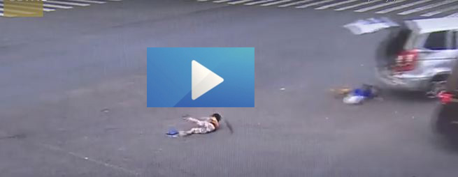 حتى تحفظ حياة أطفالك.. شاهد هذا الفيديو