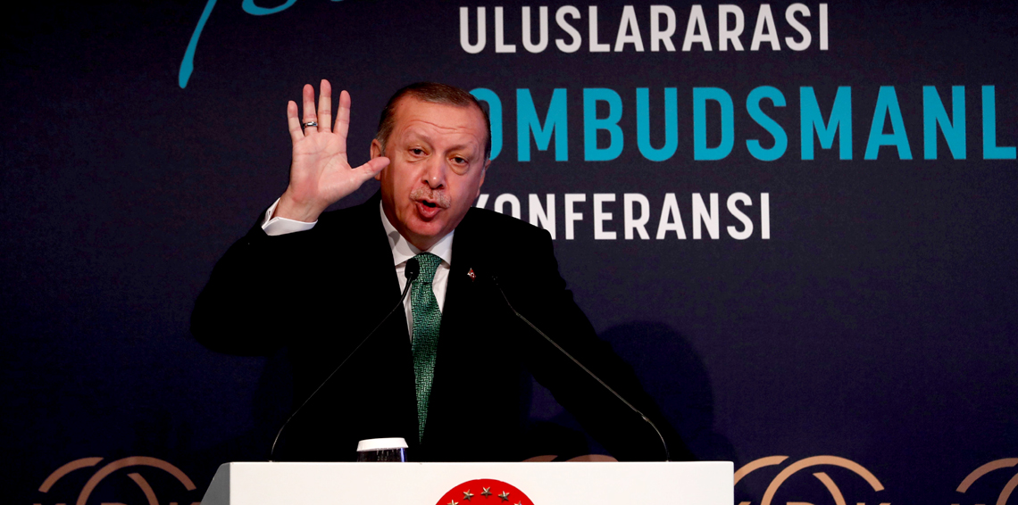   أردوغان يهدد بتجويع الأكراد