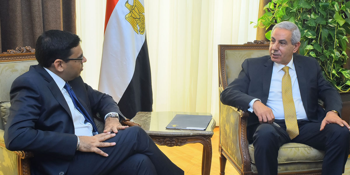   وزير التجارة والصناعة يبحث مع المدير الإقليمى لشركة "ايكيا" الخطط التوسعية للشركة في السوق المصرية