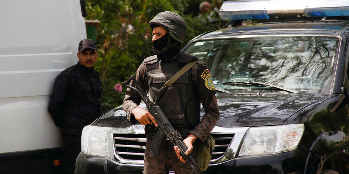   قوات الأمن تمشط القاهرة الكبرى بحثا عن عناصر خططت لتفجير كنسية روض الفرج