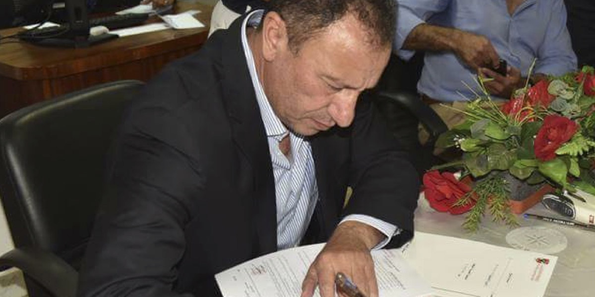   الخطيب يقدم أوراق ترشحه على منصب الرئيس بإنتخابات الأهلي