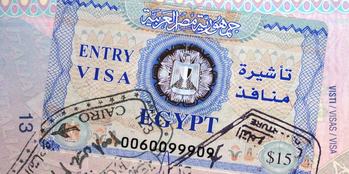   تحذيرات للمصريين المسافرين للإمارات: «التزموا بالتأشيرة»