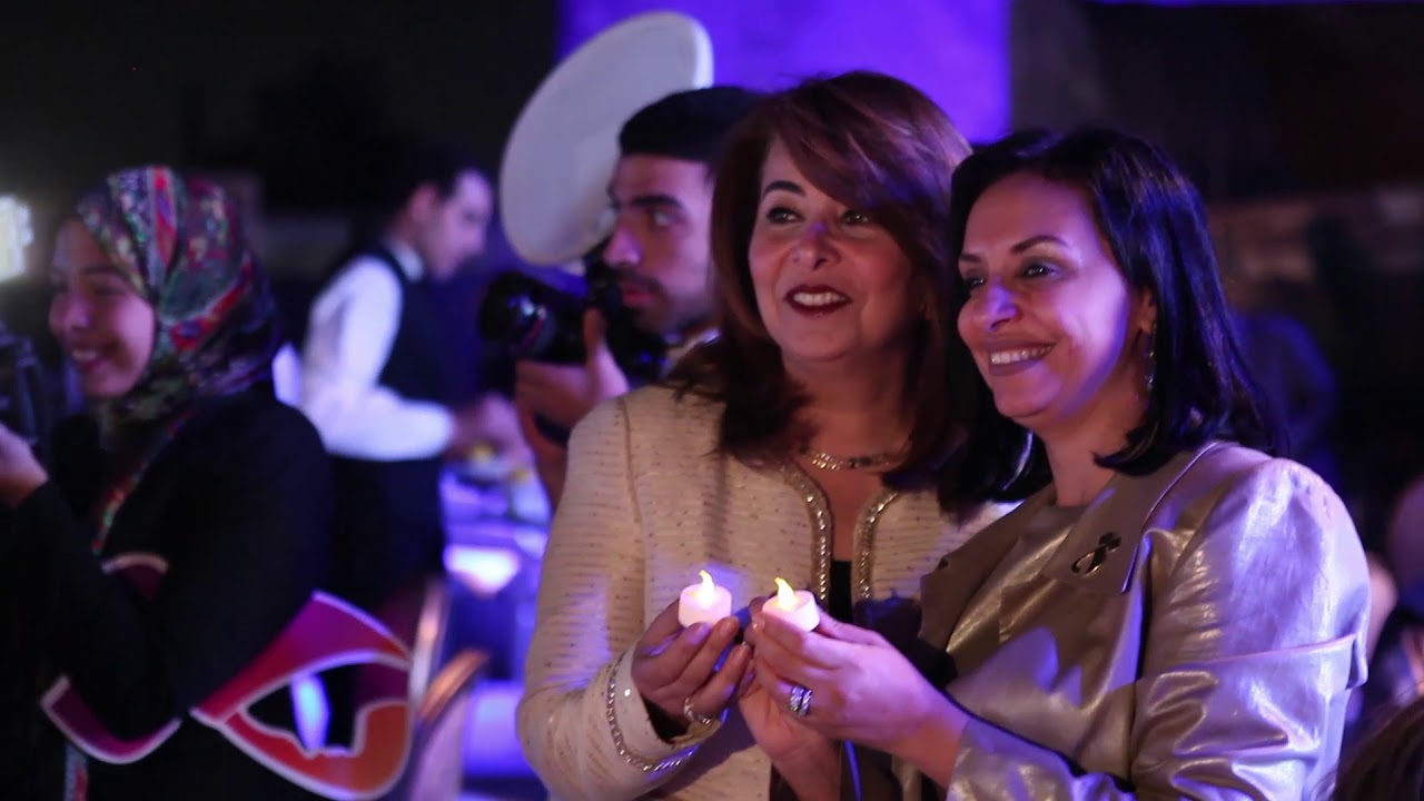   صور وفيديو| والي تشارك في تكريم راوية منصور الفائزة بجائزة ريادة الأعمال العالمية 