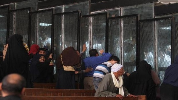   «جنيات الزقازيق» السجن 10 سنوات لـ20 إخوانيا و3 أعوام لـ10 آخرين لتحريضهم على العنف