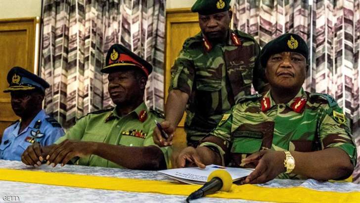   جيش زيمبابوي يعتقل وزير المالية