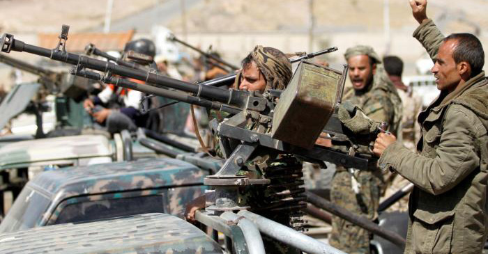   القبائل تستولى على 20 مركبة عسكرية لـ«الحوثيين».. فى مواجهات عنيفة باليمن