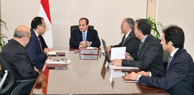   الرئيس يتابع مشروعات الكهرباء الكبرى الجارى إنشاؤها.. ومستقبل الطاقة المتجددة فى مصر