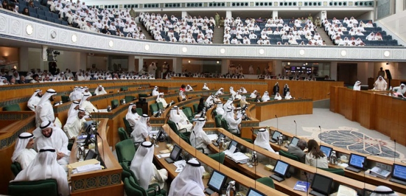   الحكومة الكويتية تؤدي الیمین الدستورية أمام مجلس الأمة