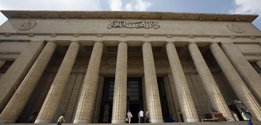   جنايات القاهرة تخلى سبيل 6 متهمين باستخدام مواقع التواصل الاجتماعى لنشر أخبار كاذبة