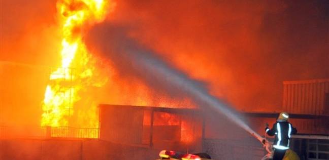   اندلاع حريق ضخم بمصنع «تيسلا» للسيارات الكهربائية فى كاليفورنيا الأمريكية