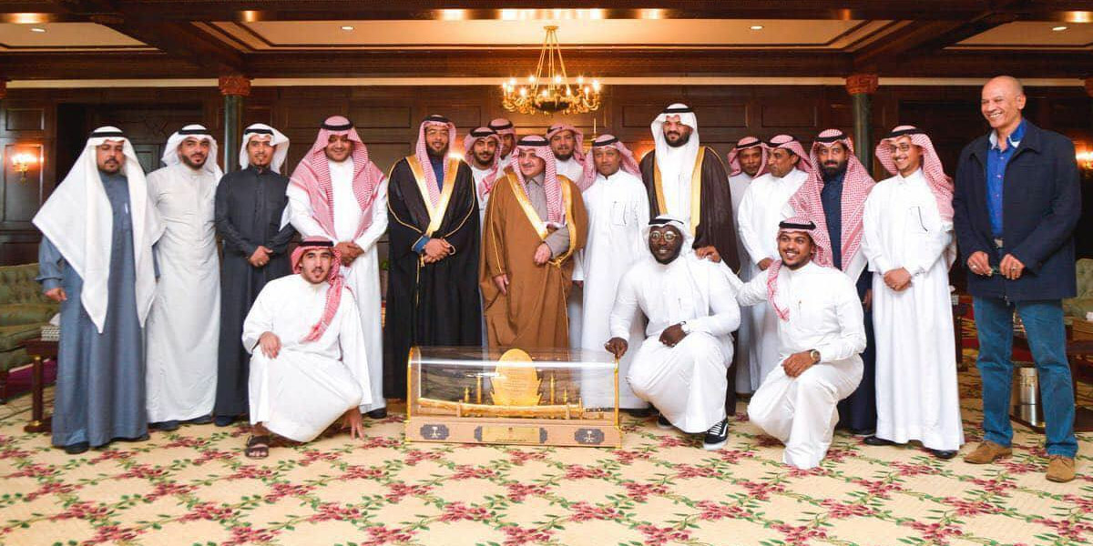   أمير تبوك يكرم مجلس إدارة نادي ضبا لصعود فريق السلة لدوري الدرجة الأولى السعودي