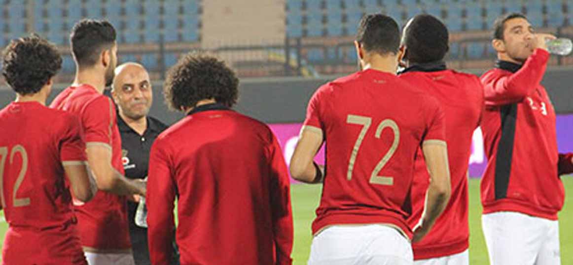   بالأسماء.. هؤلاء اللاعبين المصريين يشاركون مع الأهلي في ودية أتلتيكو