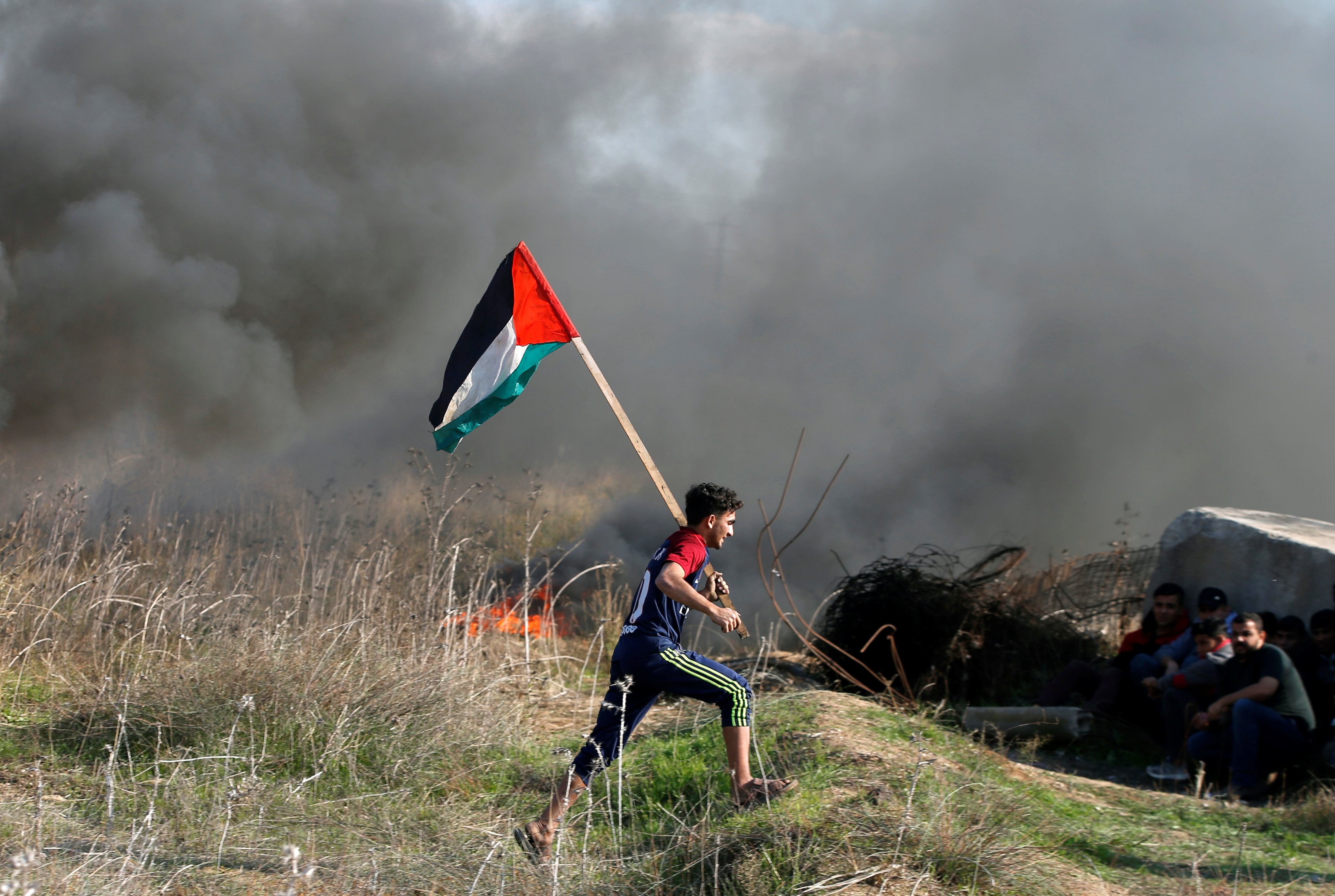   صور| إصابة 4 فلسطينيين بالرصاص الحى و9 بالمطاطى فى مسيرات بالقدس