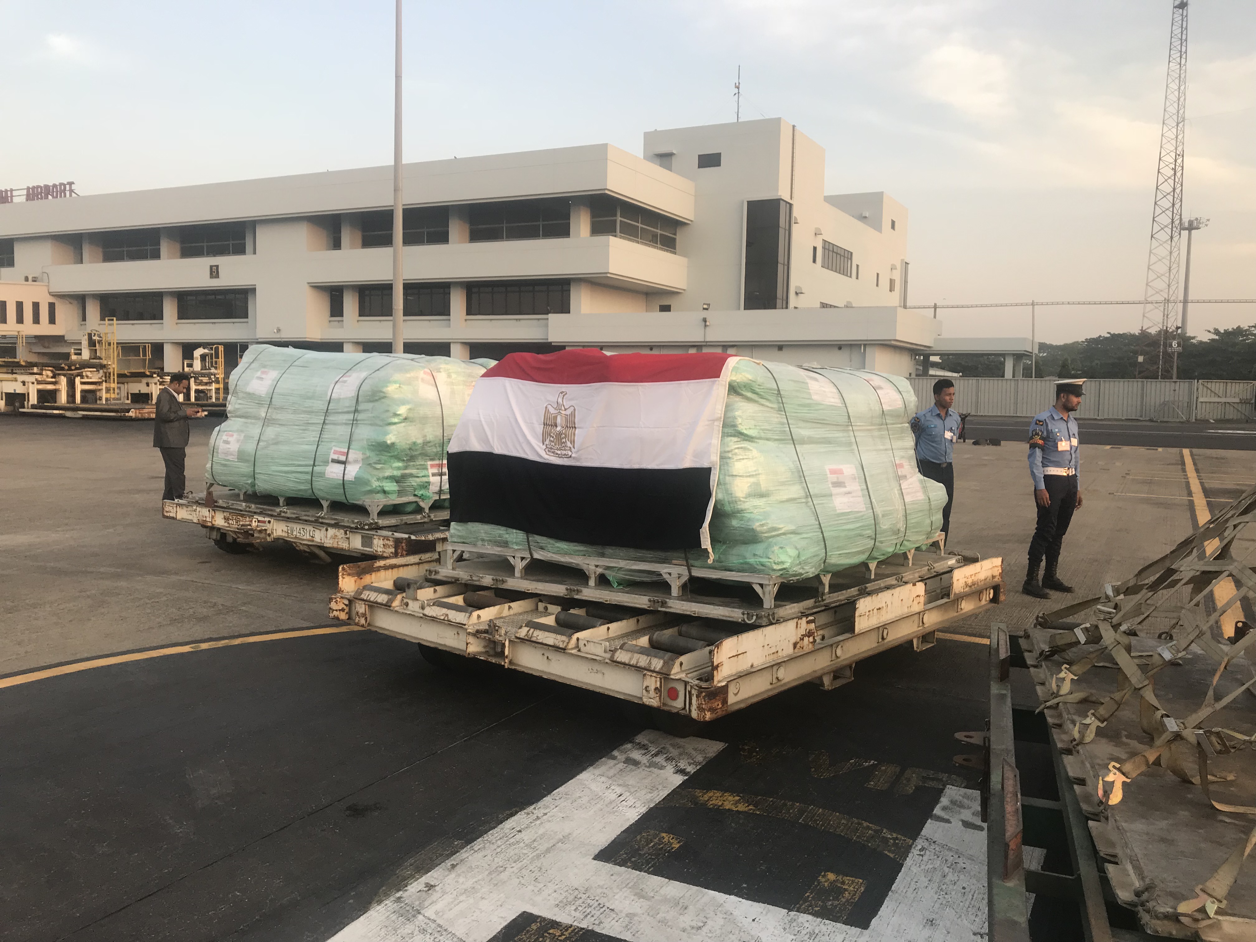  120 طناً مساعدات إيوائية من مصر لمسلمى الروهينجا