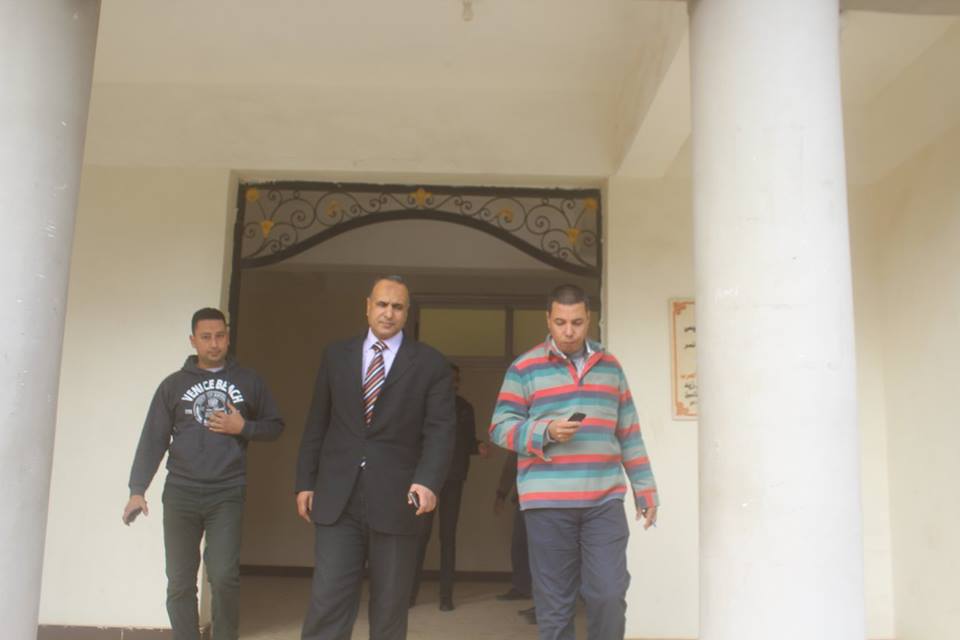   صور| إحالة 10 موظفين للتحقيق لتغيبهم عن العمل بأحدى قرى دسوق